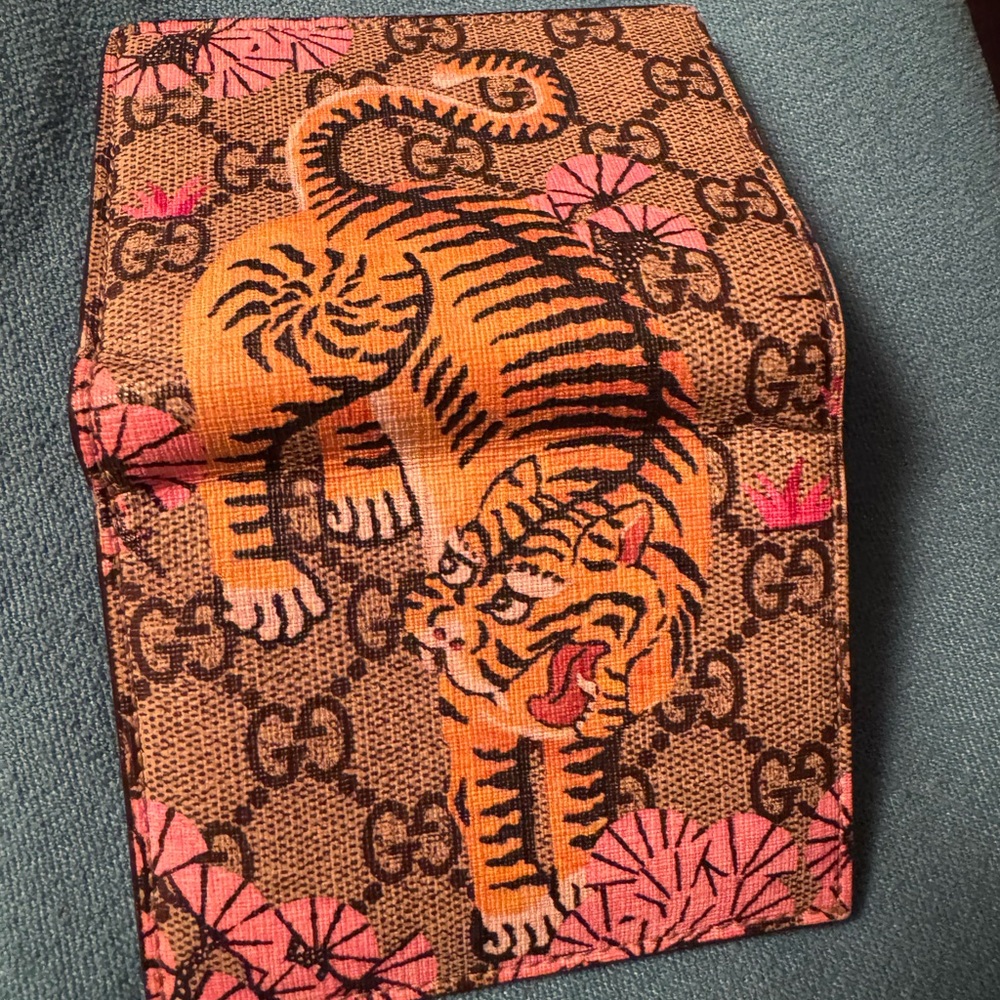 Gucci Tiger Pattern Bifold Wallet - Picture 4 of 11